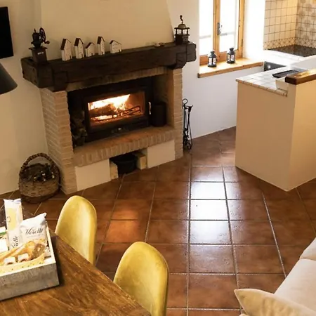 Al Castello Di Elcito Vakantiehuis
